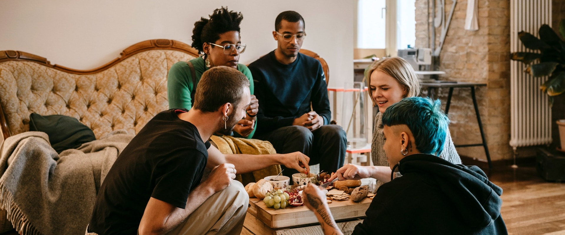 Social Media Groups for Sharing Photos and Stories: Connecting with Other Enthusiasts